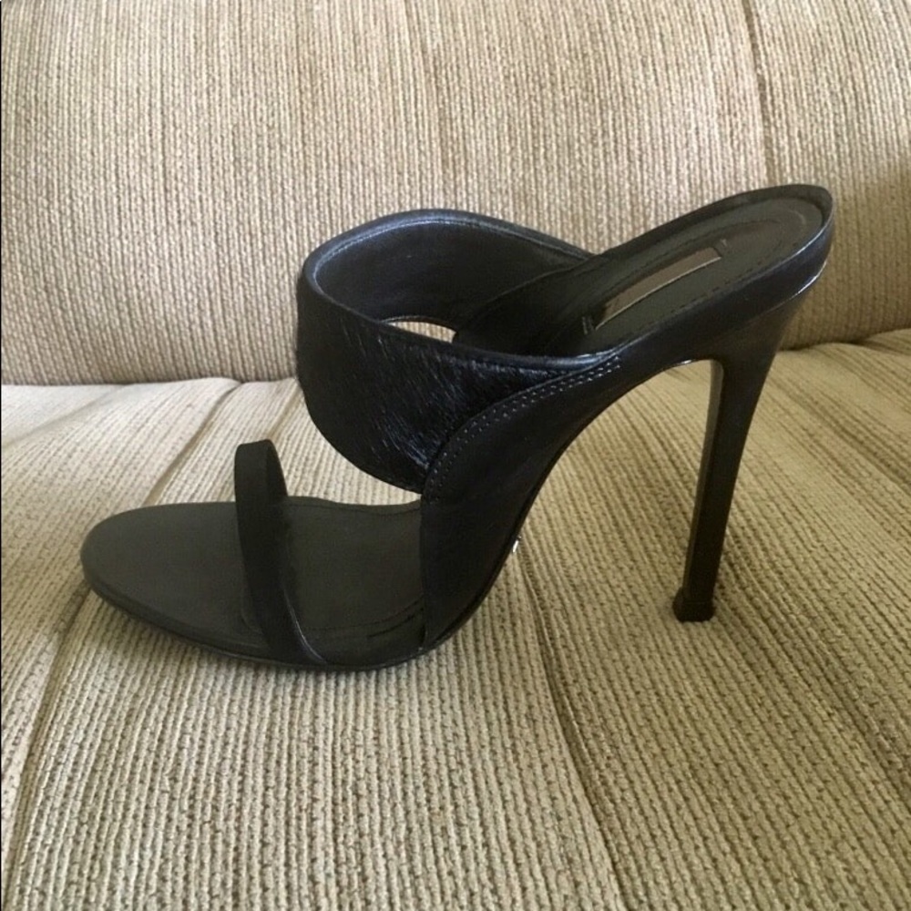 Odelia Mule Schutz Black Heels